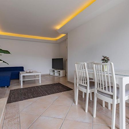 Sunny 2 Bdr Apartment By Lovelystay Charneca  Extérieur photo