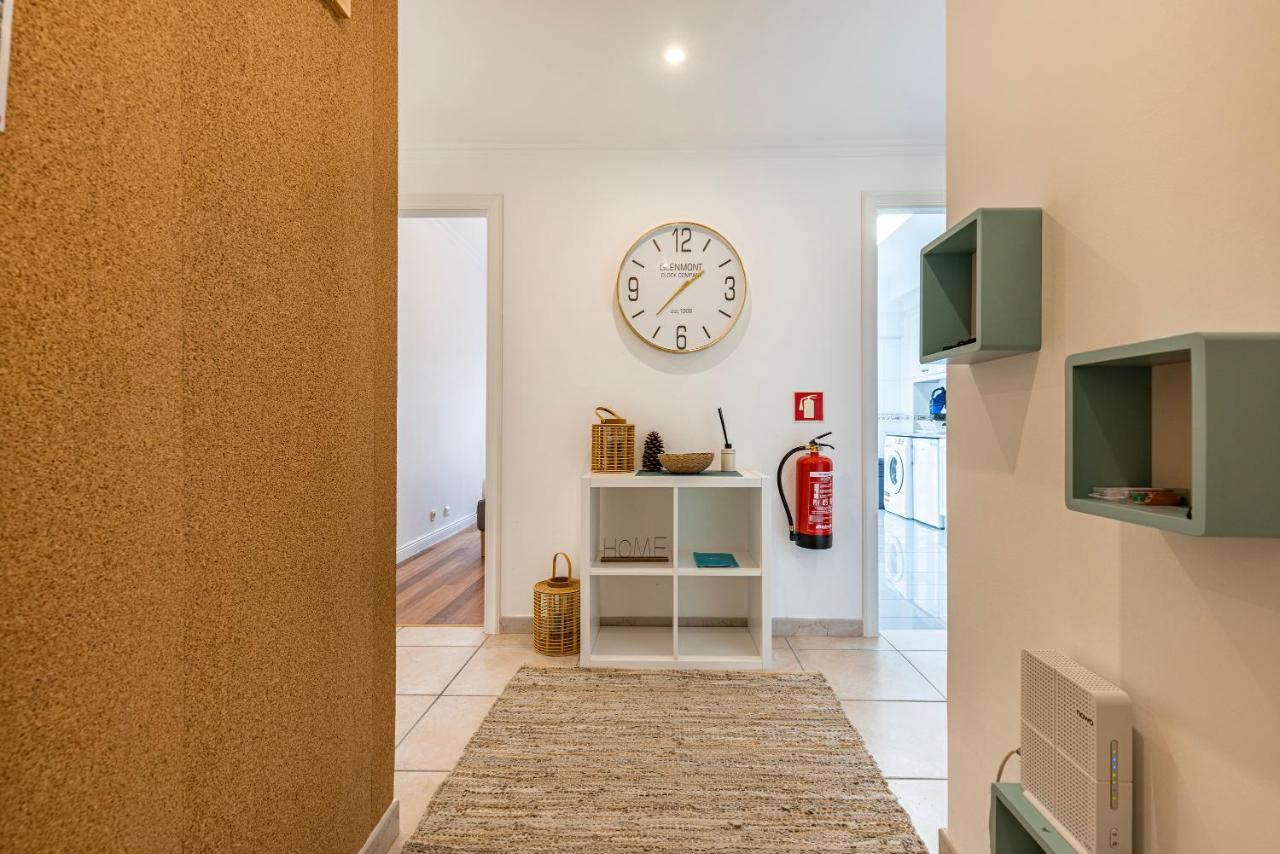 Sunny 2 Bdr Apartment By Lovelystay Charneca  Extérieur photo